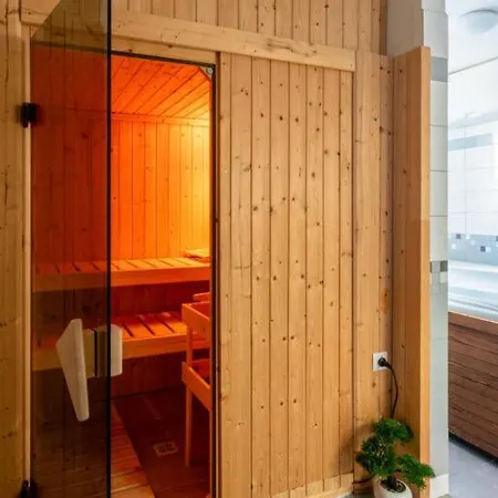 Sunny Hill * Frymburk